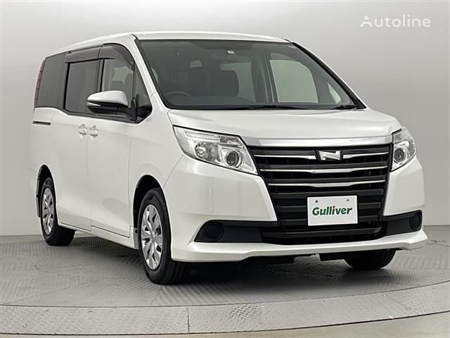 Toyota NOAH minivan