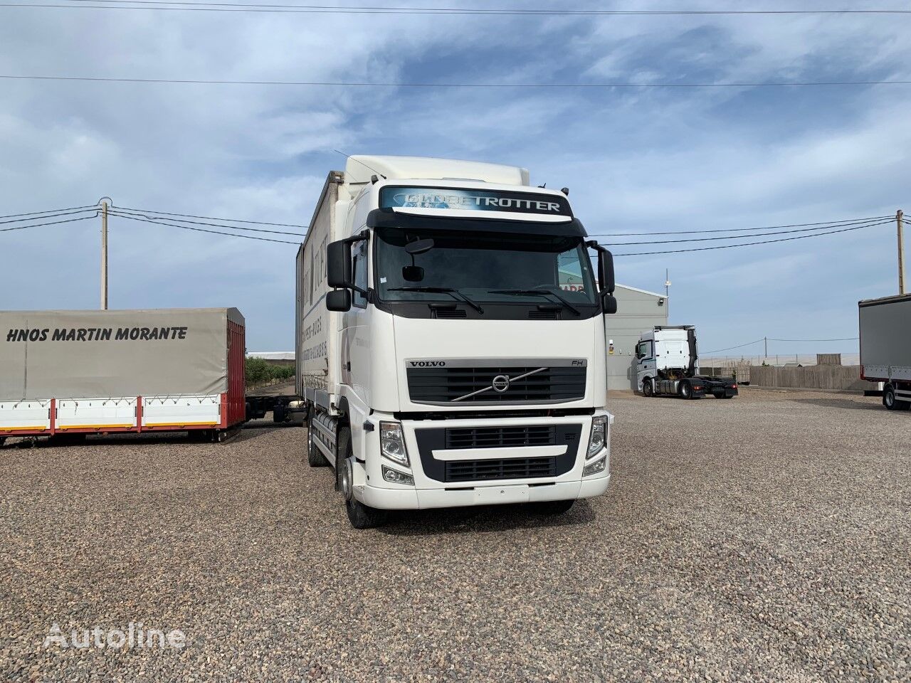 camion bâché Volvo FH 500