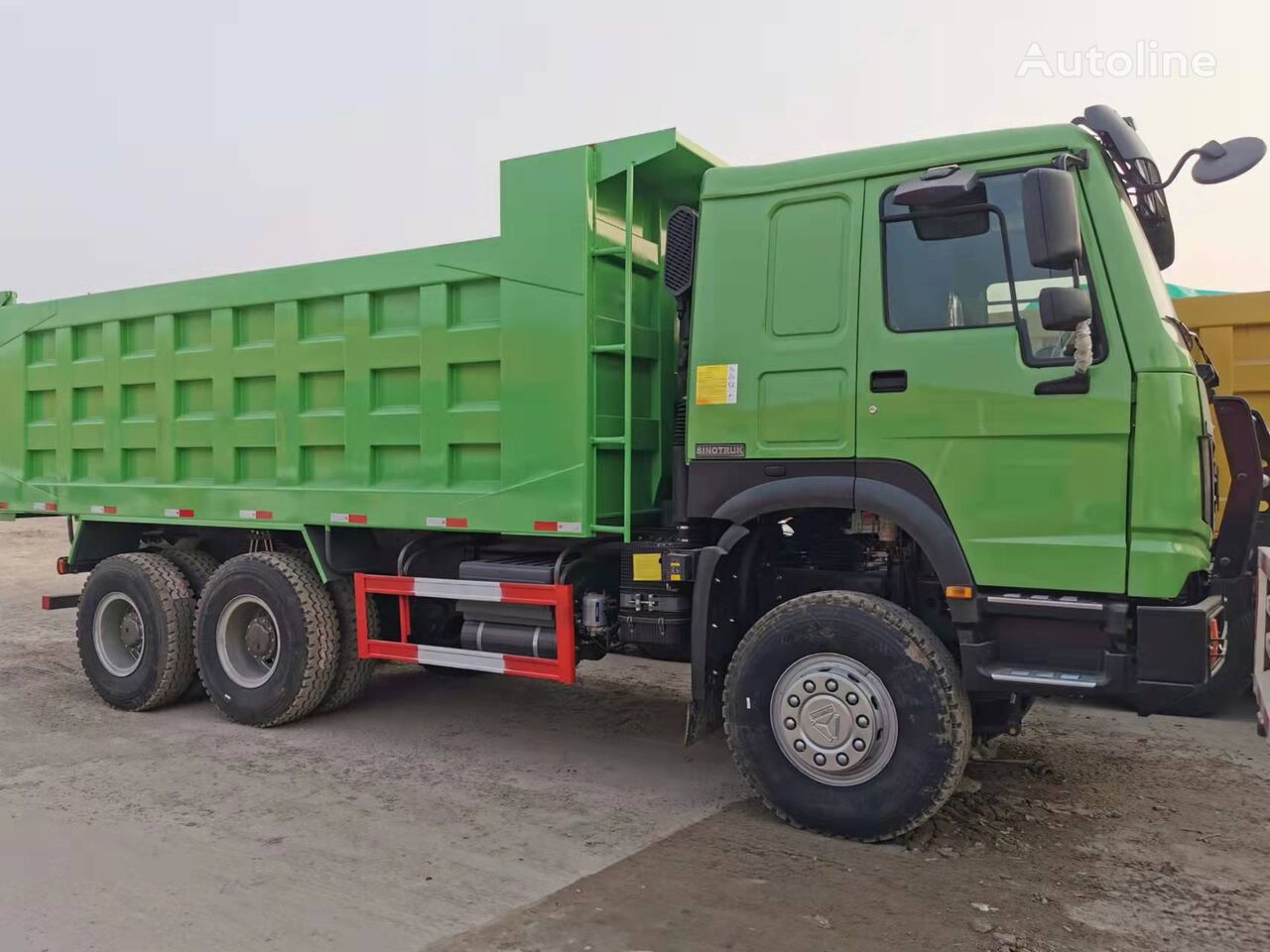 camion-benne Sinotruk Howo CNHTC