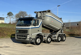 camion-citerne de ciment Volvo FH-420