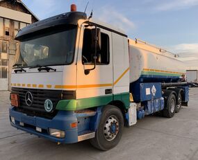 camion de carburant Mercedes-Benz Actros 2543 Oil Products tanker
