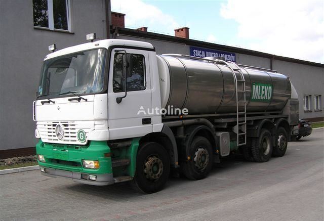 camion de lait Mercedes-Benz ACTROS 3340 