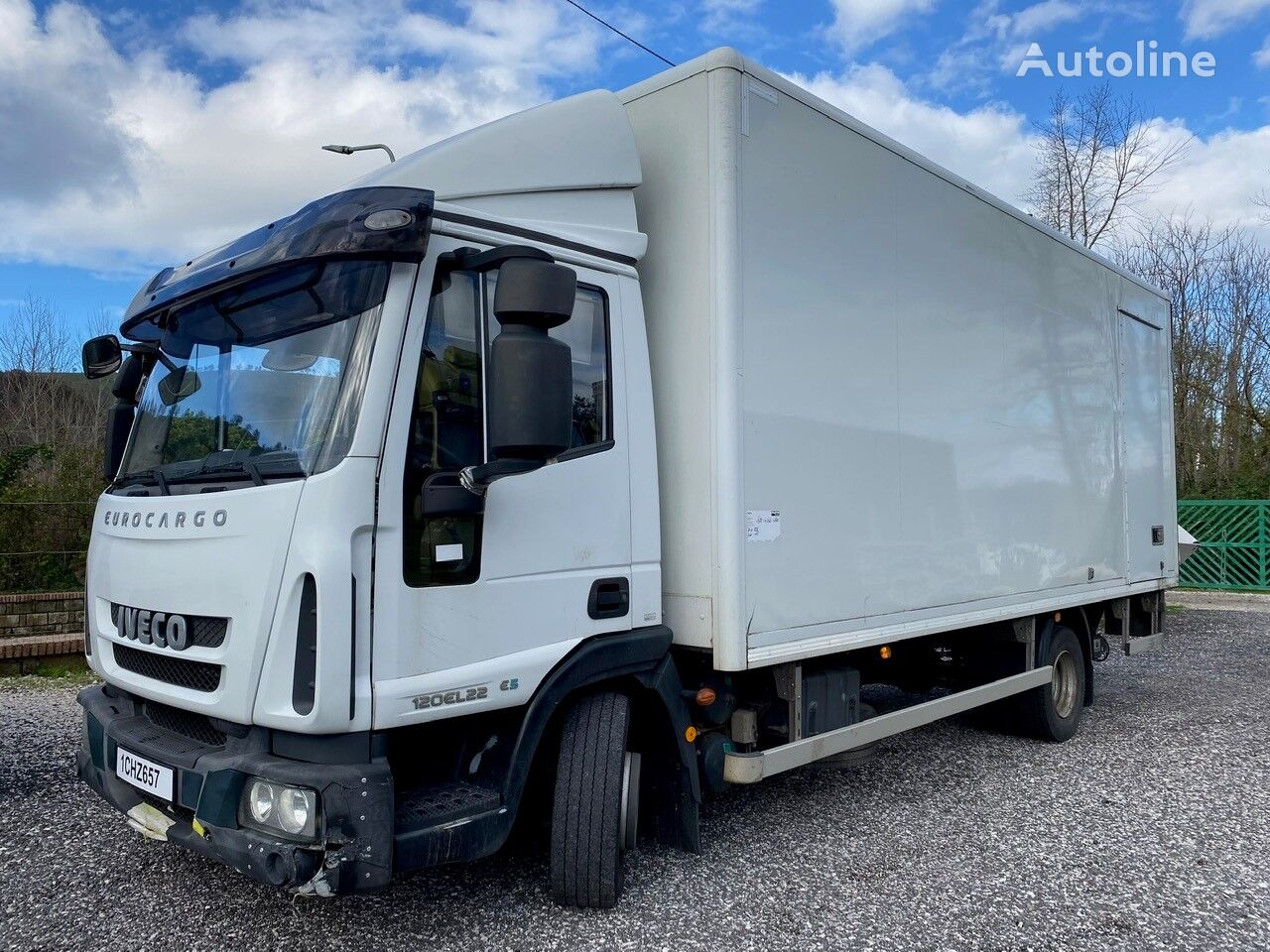 camion fourgon IVECO 120EL22