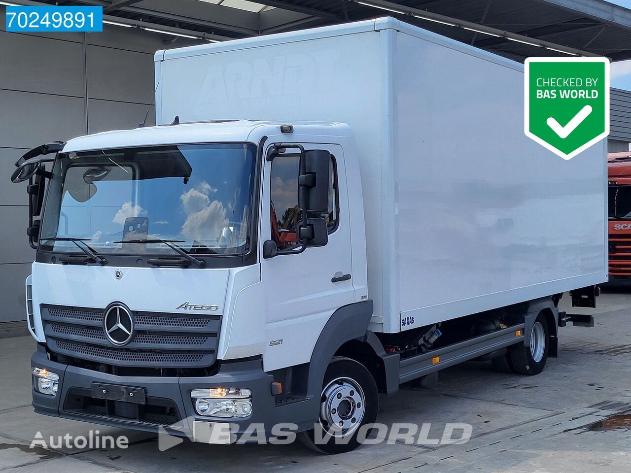 camion fourgon Mercedes-Benz Atego 821 4X2 8tonner automatic Ladebordwand Euro 6