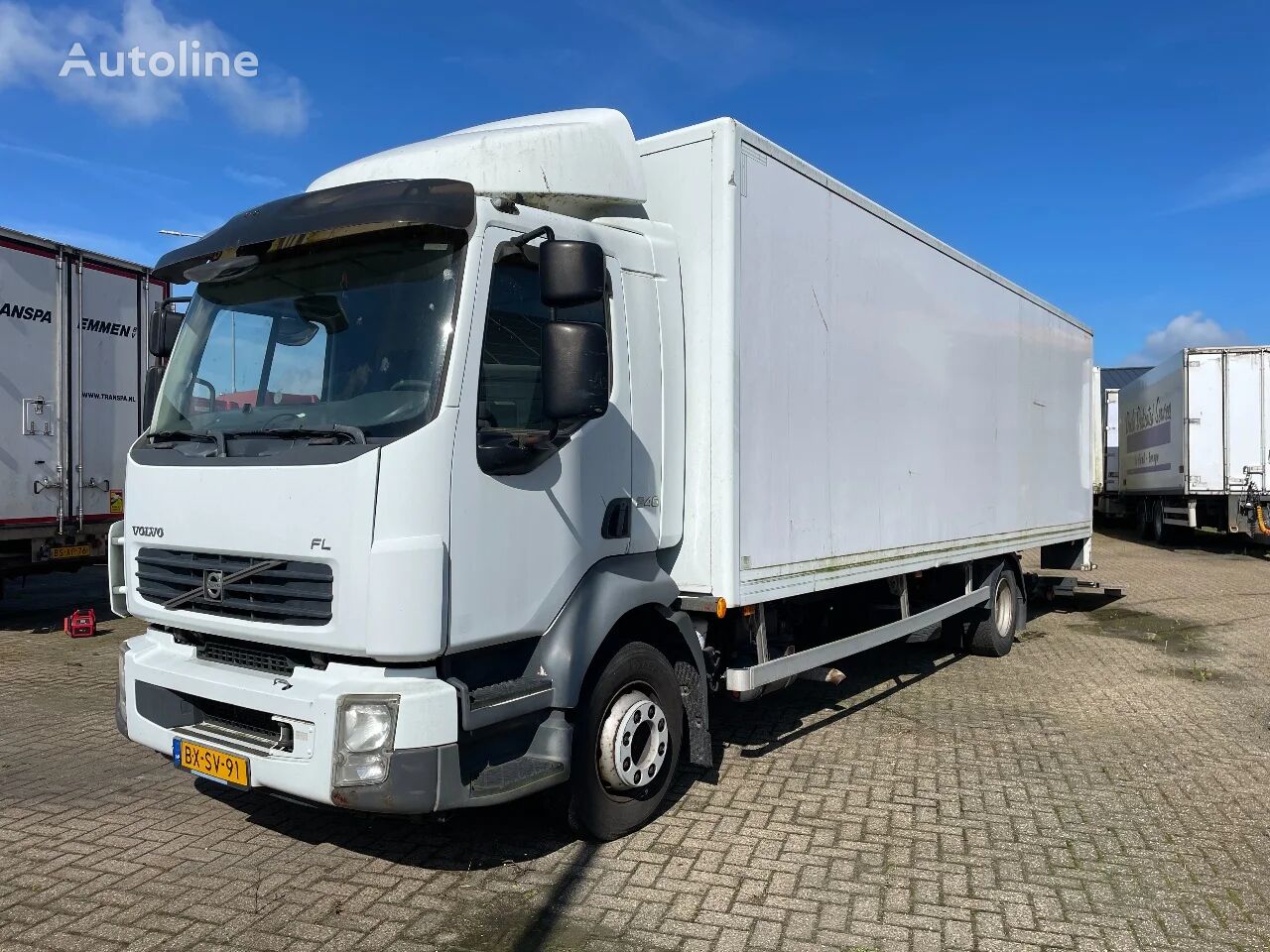 camion fourgon Volvo FL 12 FL 12 240