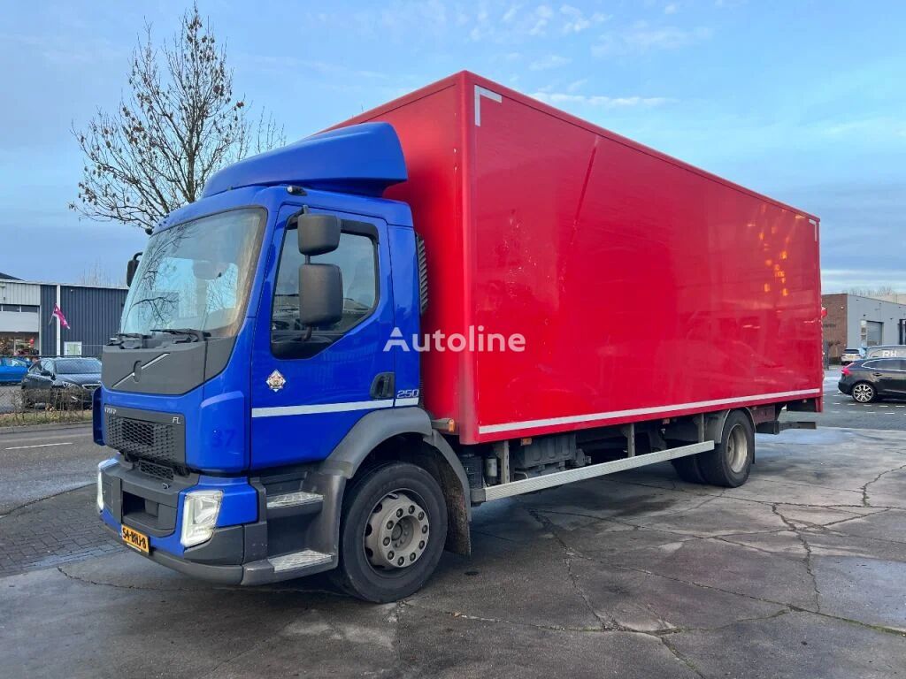 camion fourgon Volvo FL 250 4X2 EURO 6 504.436km DHOLLANDIA