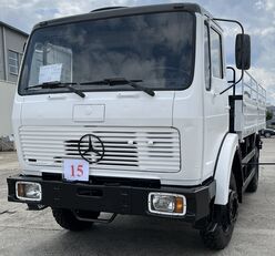 camion militaire Mercedes-Benz 1017