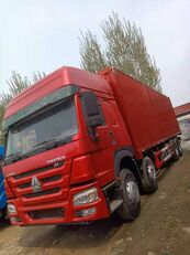 camion porte-conteneur Howo 8X4 Box Truck Box Van