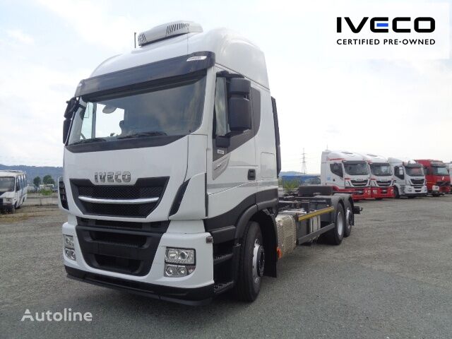 camion porte-conteneur IVECO STRALIS 260S48