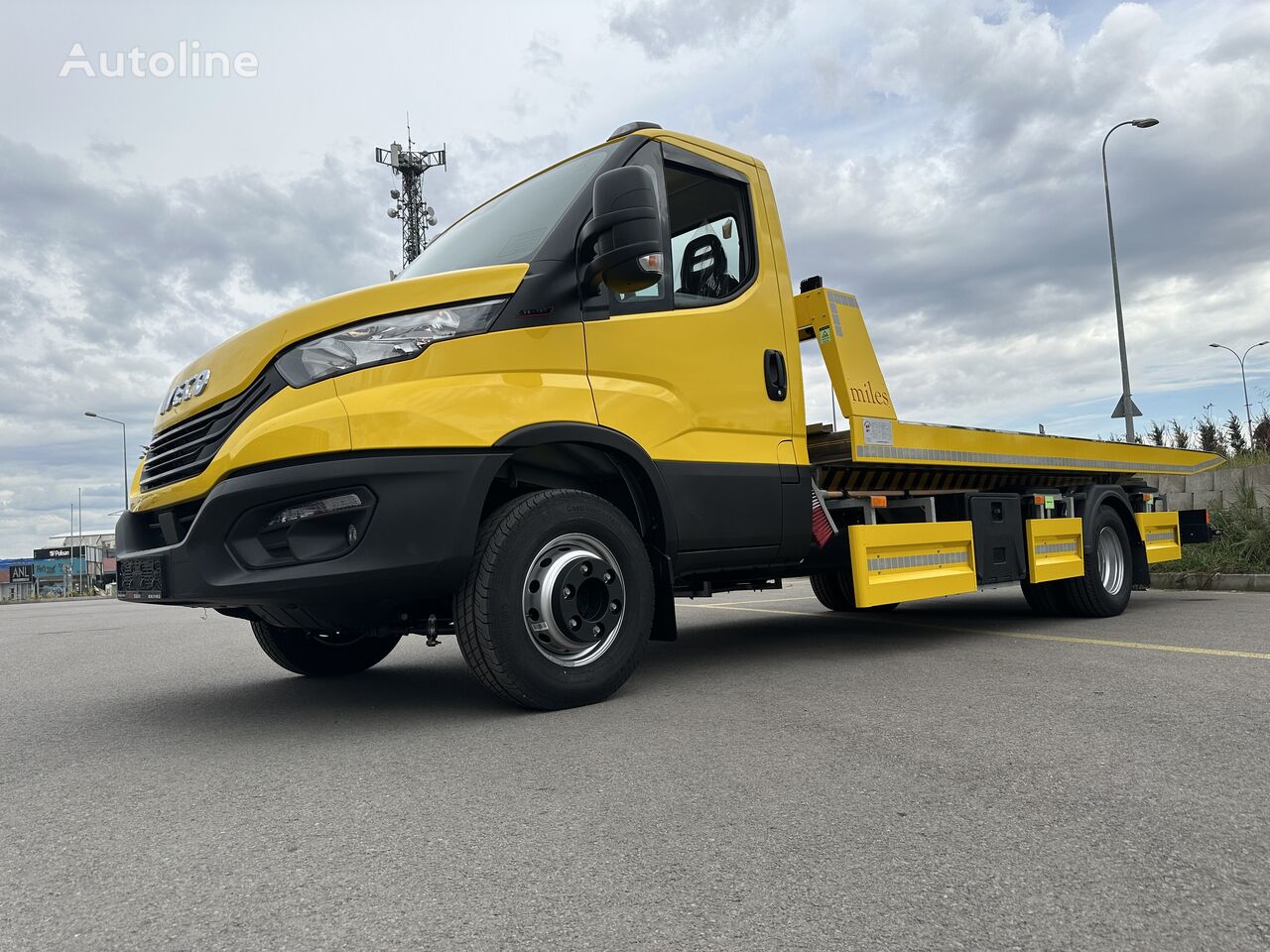 dépanneuse IVECO Daily 70C18H/P mit Schiebeplateau aus Stahl neuve