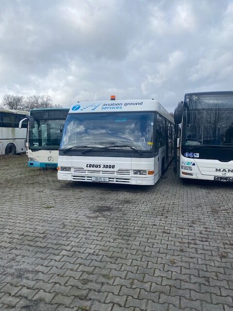 Cobus 3000 für Ersatzteile luchthaven shuttle bus voor onderdelen