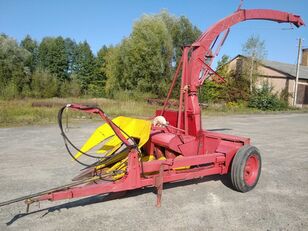 ensileuse tractée PÖTTINGER IV