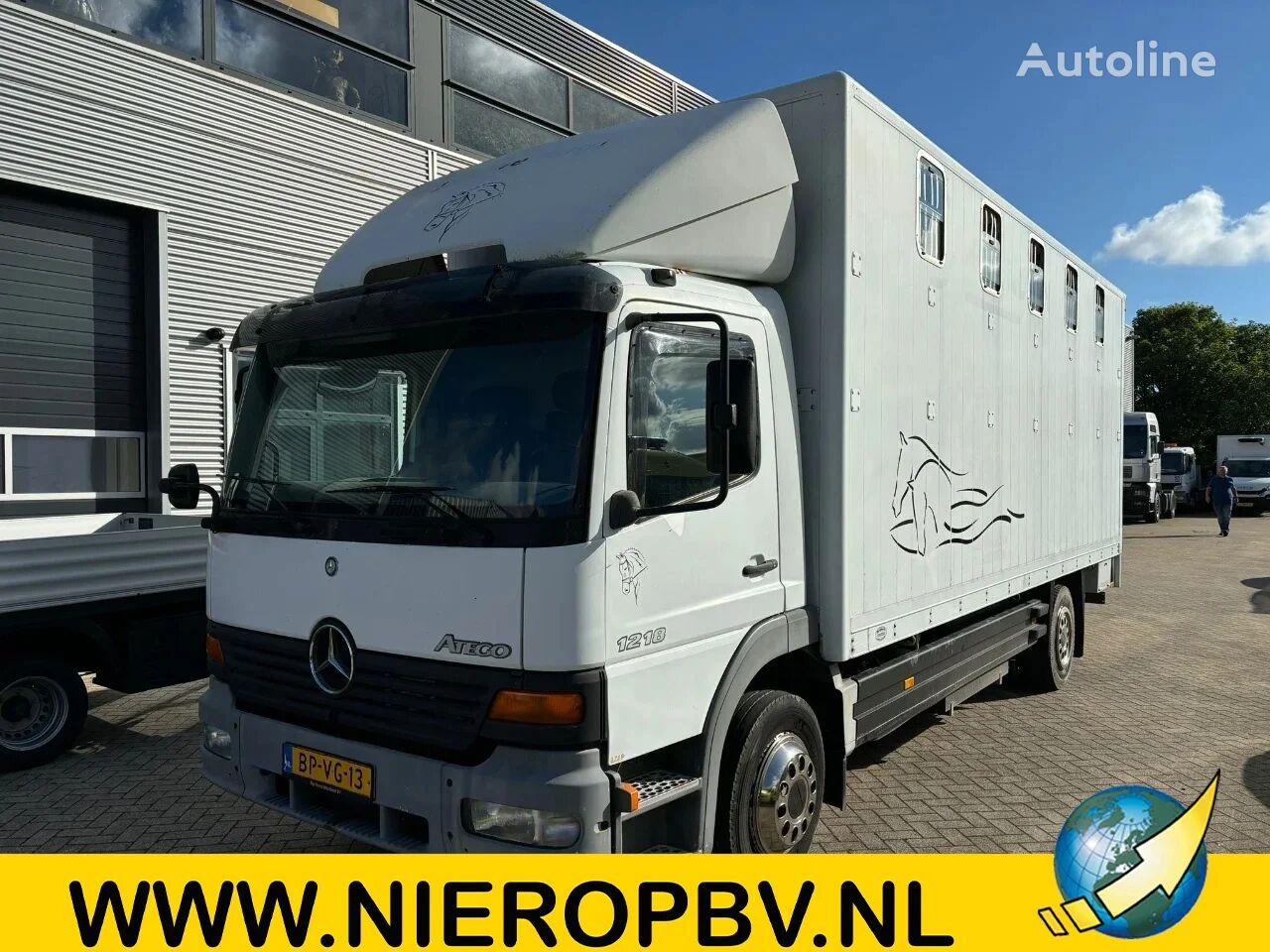 Mercedes-Benz Atego 1218 automaat paardenvervoer paardenvrachtwagen