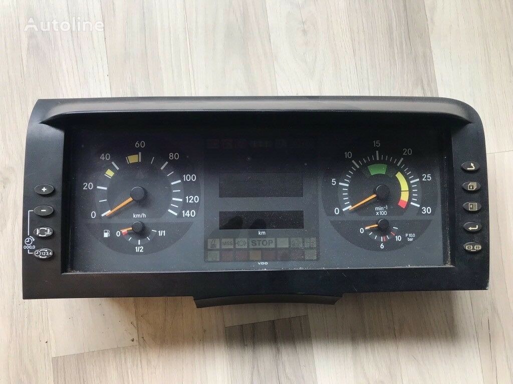 tableau de bord Instrumententafel, A0014464921 pour camion Mercedes-Benz