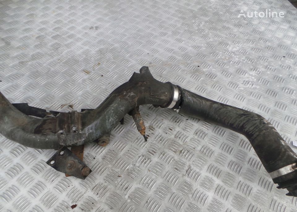 tuyau de refroidissement 1604228 pour tracteur routier DAF XF 95