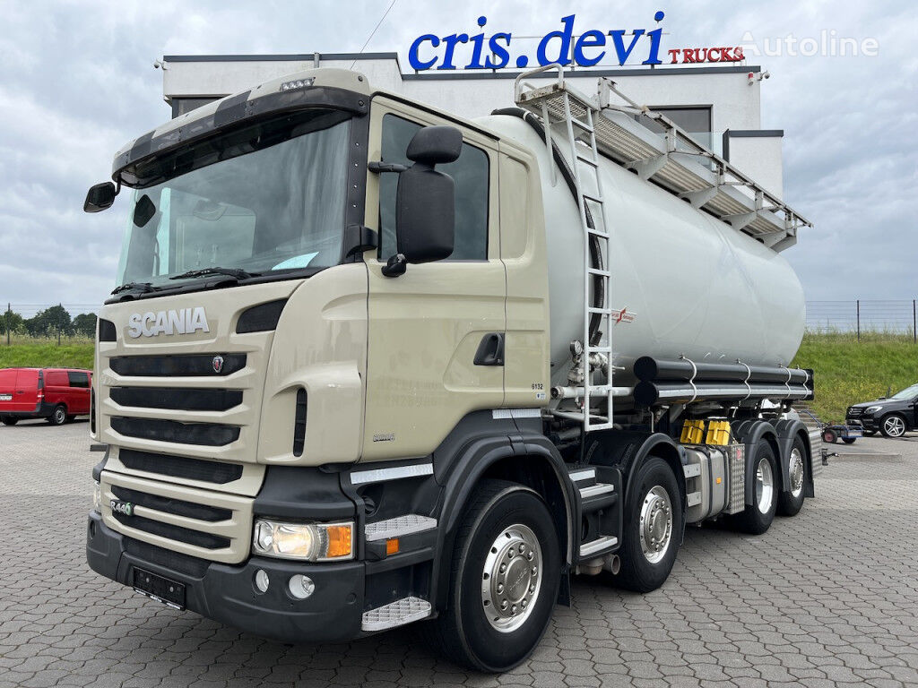 Scania R440 8x2 Spitzer 2 Kammer Zement Silo Cement tank truck