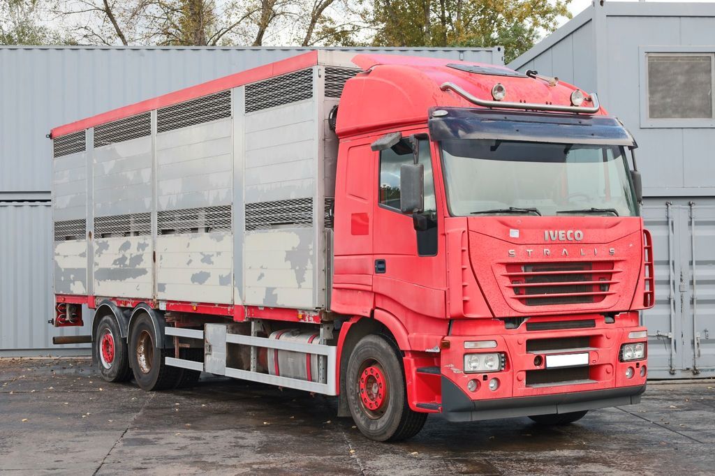 IVECO STRALIS 260 BDF  veewagen vrachtwagen