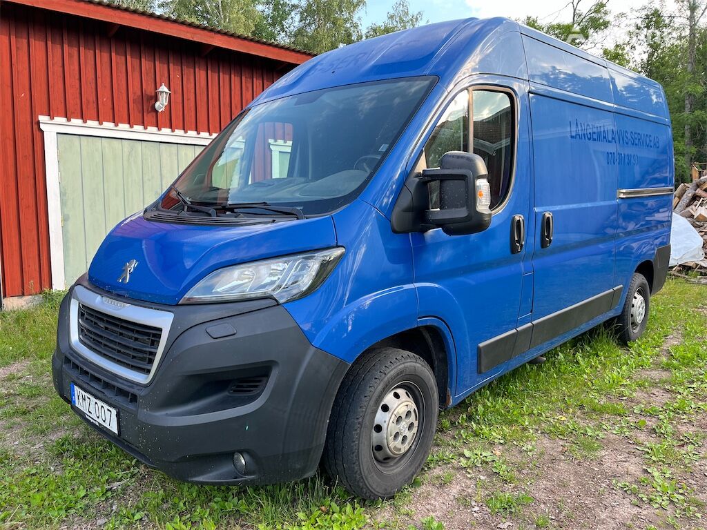 fourgon utilitaire Peugeot BOXER